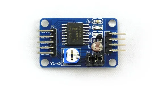 ממיר PCF8591 A/D ו-D/A